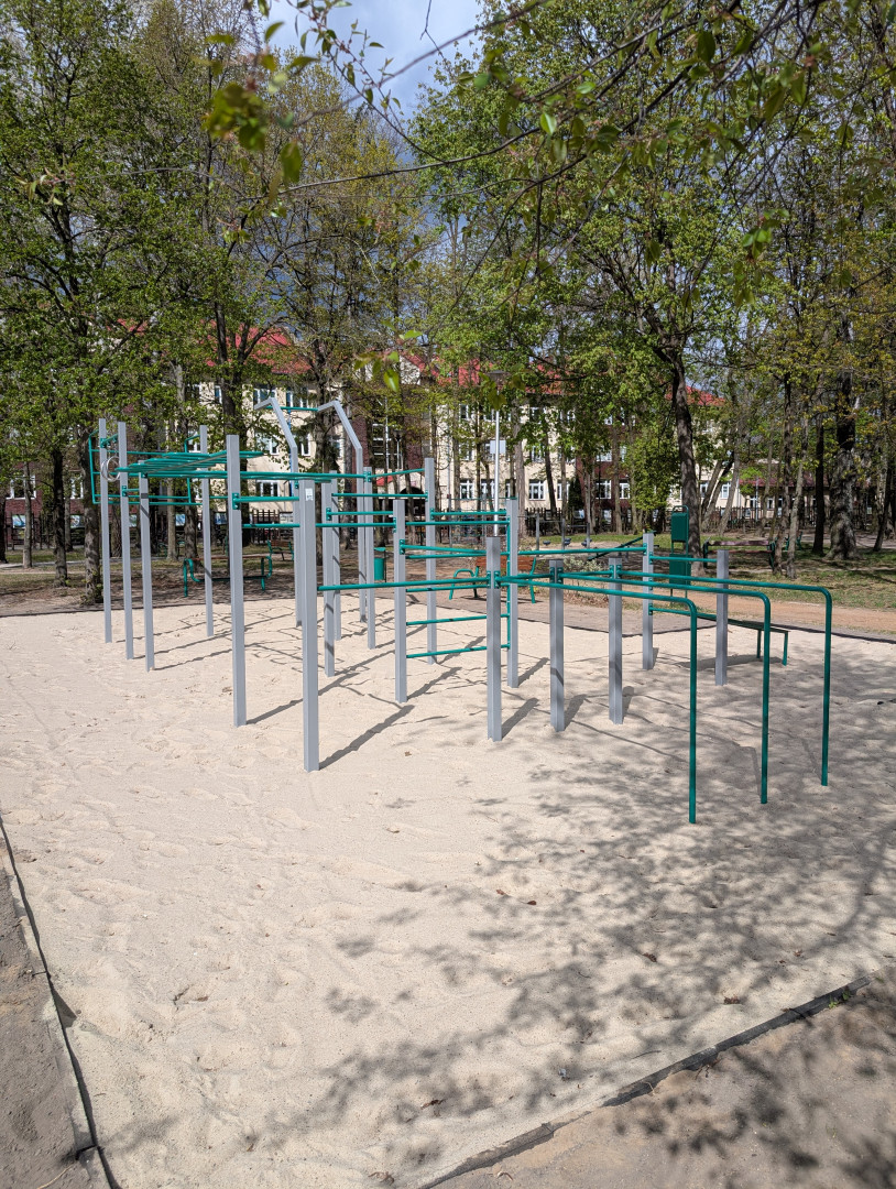 Zdjęcie do projektu Budowa Street Workout w Parku im. Mariana Jonkajtysa